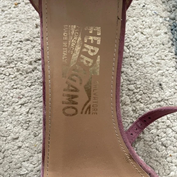 Salvatore Ferragamo Women's Mauve Block Heel Sandals - Picture 4 of 5